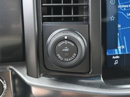 Ford F-150 LARIAT 4WD SuperCrew 5.5' Box 2026