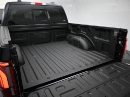 Ford F-150 LARIAT 4WD SuperCrew 5.5' Box 2026