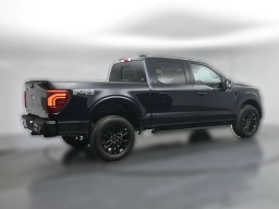 Ford F-150 LARIAT 4WD SuperCrew 5.5' Box 2026