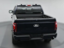 Ford F-150 LARIAT 4WD SuperCrew 5.5' Box 2026