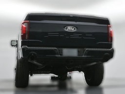 Ford F-150 LARIAT 4WD SuperCrew 5.5' Box 2026