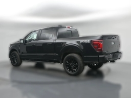 Ford F-150 LARIAT 4WD SuperCrew 5.5' Box 2026