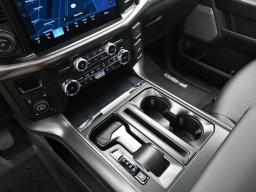 Ford F-150 LARIAT 4WD SuperCrew 5.5' Box 2026