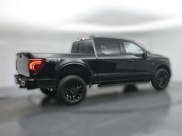 Ford F-150 LARIAT 4WD SuperCrew 5.5' Box 2026