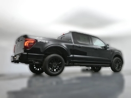 Ford F-150 LARIAT 4WD SuperCrew 5.5' Box 2026