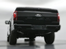 Ford F-150 LARIAT 4WD SuperCrew 5.5' Box 2026