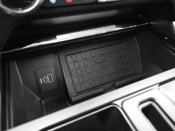 Ford F-150 LARIAT 4WD SuperCrew 5.5' Box 2025