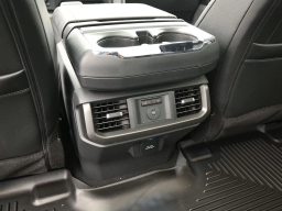 Ford F-150 LARIAT 4WD SuperCrew 5.5' Box 2025