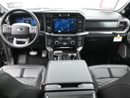 Ford F-150 LARIAT 4WD SuperCrew 5.5' Box 2025