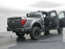 Ford F-150 LARIAT 4WD SuperCrew 5.5' Box 2025