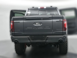 Ford F-150 LARIAT 4WD SuperCrew 5.5' Box 2025