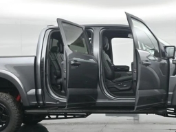 Ford F-150 LARIAT 4WD SuperCrew 5.5' Box 2025