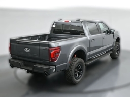 Ford F-150 LARIAT 4WD SuperCrew 5.5' Box 2025