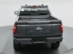 Ford F-150 LARIAT 4WD SuperCrew 5.5' Box 2025