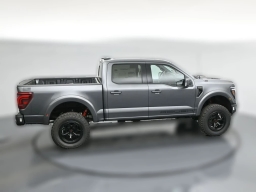Ford F-150 LARIAT 4WD SuperCrew 5.5' Box 2025