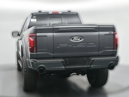 Ford F-150 LARIAT 4WD SuperCrew 5.5' Box 2025