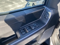 Ford F-150 LARIAT 4WD SuperCrew 5.5' Box 2026