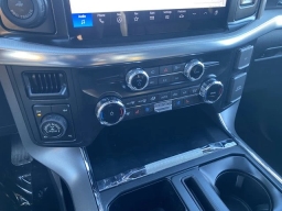 Ford F-150 LARIAT 4WD SuperCrew 5.5' Box 2026