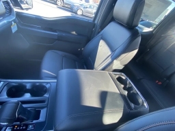 Ford F-150 LARIAT 4WD SuperCrew 5.5' Box 2026