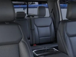 Ford F-150 LARIAT 4WD SuperCrew 5.5' Box 2025