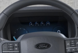 Ford F-150 LARIAT 4WD SuperCrew 5.5' Box 2025