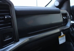 Ford F-150 LARIAT 4WD SuperCrew 5.5' Box 2026