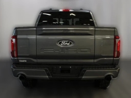 Ford F-150 LARIAT 4WD SuperCrew 5.5' Box 2026