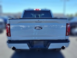 Ford F-150 LARIAT 4WD SuperCrew 5.5' Box 2026