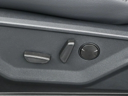 Ford F-150 LARIAT 4WD SuperCrew 5.5' Box 2026