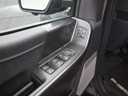 Ford F-150 LARIAT 4WD SuperCrew 5.5' Box 2026