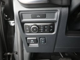 Ford F-150 LARIAT 4WD SuperCrew 5.5' Box 2026