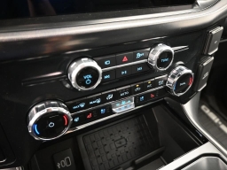 Ford F-150 LARIAT 4WD SuperCrew 5.5' Box 2026