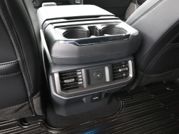 Ford F-150 LARIAT 4WD SuperCrew 5.5' Box 2026