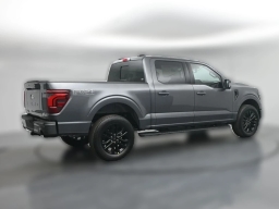 Ford F-150 LARIAT 4WD SuperCrew 5.5' Box 2026