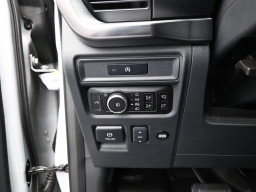 Ford F-150 LARIAT 4WD SuperCrew 5.5' Box 2025