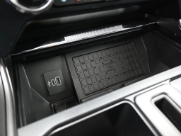 Ford F-150 LARIAT 4WD SuperCrew 5.5' Box 2025