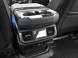 Ford F-150 LARIAT 4WD SuperCrew 5.5' Box 2025