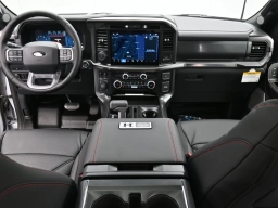 Ford F-150 LARIAT 4WD SuperCrew 5.5' Box 2025