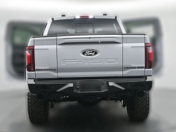 Ford F-150 LARIAT 4WD SuperCrew 5.5' Box 2025