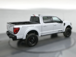 Ford F-150 LARIAT 4WD SuperCrew 5.5' Box 2025