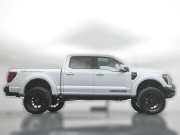 Ford F-150 LARIAT 4WD SuperCrew 5.5' Box 2025