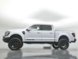Ford F-150 LARIAT 4WD SuperCrew 5.5' Box 2025