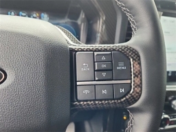 Ford F-150 LARIAT 4WD SuperCrew 5.5' Box 2025