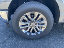 Ford F-150 LARIAT 4WD SuperCrew 6.5' Box 2025