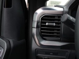 Ford F-150 LARIAT 4WD SuperCrew 5.5' Box 2026