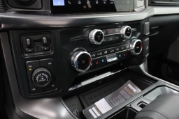 Ford F-150 LARIAT 4WD SuperCrew 5.5' Box 2026