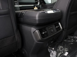 Ford F-150 LARIAT 4WD SuperCrew 5.5' Box 2026