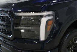 Ford F-150 LARIAT 4WD SuperCrew 5.5' Box 2026