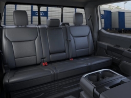 Ford F-150 LARIAT 4WD SuperCrew 5.5' Box 2026