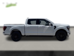 Ford F-150 LARIAT 4WD SuperCrew 5.5' Box 2025